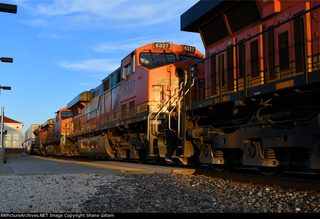 BNSF 6327